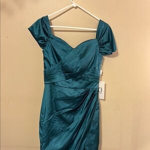 Elegant Teal Evening Dress